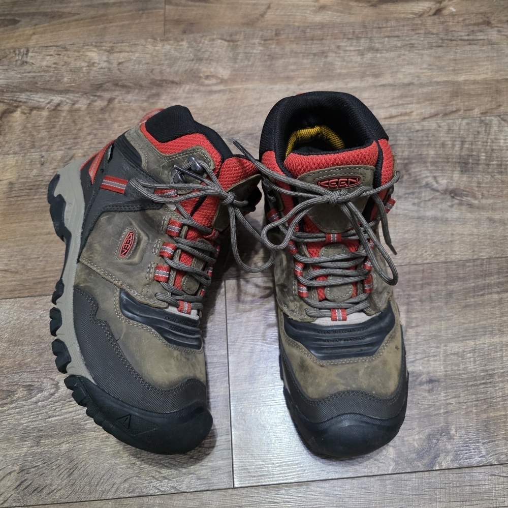 Do Not Buy KEEN Men's Brown and Red Hiking Boots Size 10